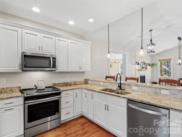 80 McKENZIE Drive, Marshall, NC 28753