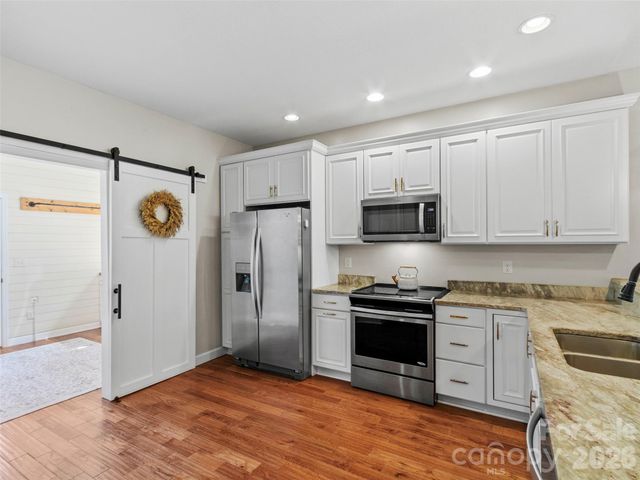 80 McKENZIE Drive, Marshall, NC 28753