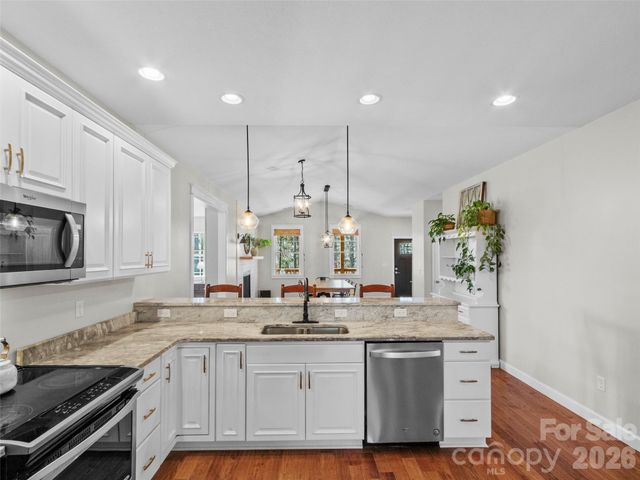 80 McKENZIE Drive, Marshall, NC 28753