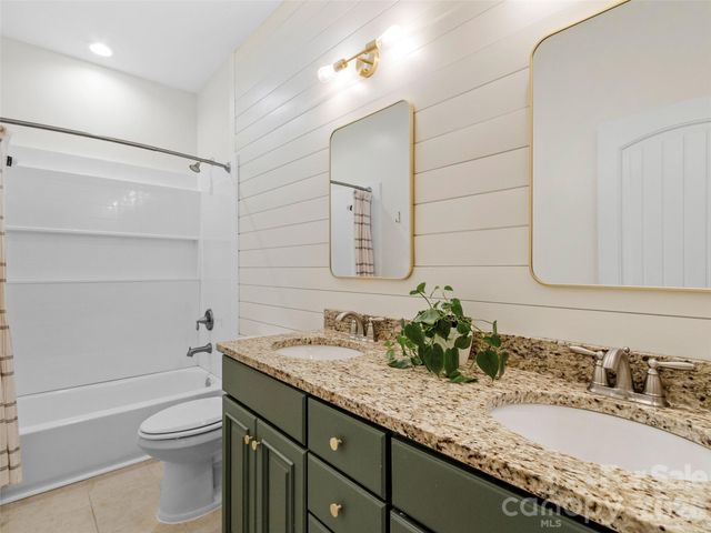 80 McKENZIE Drive, Marshall, NC 28753