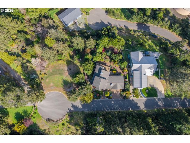 650 BOOT HILL Rd, Port Orford, OR 97465