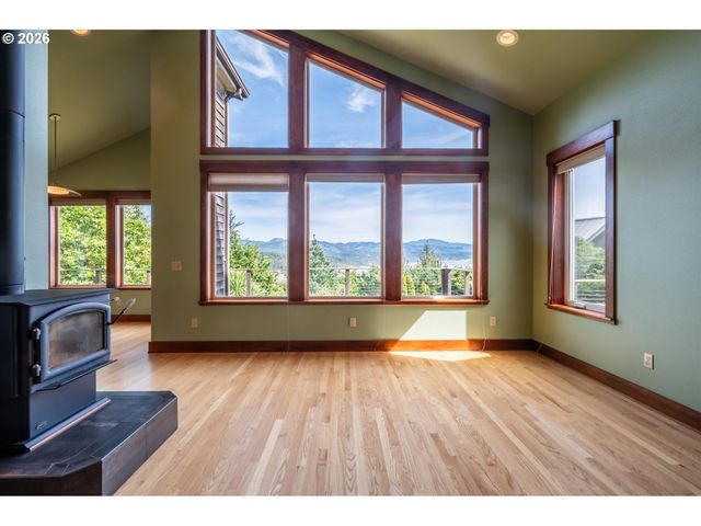 650 BOOT HILL Rd, Port Orford, OR 97465