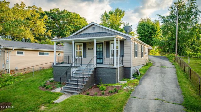 1075 Oak Drive Circle, Kingsport, TN 37665