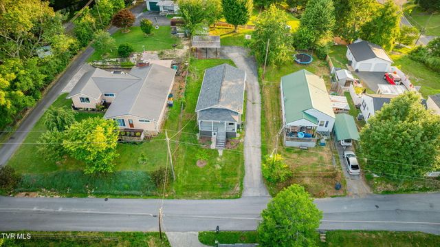 1075 Oak Drive Circle, Kingsport, TN 37665