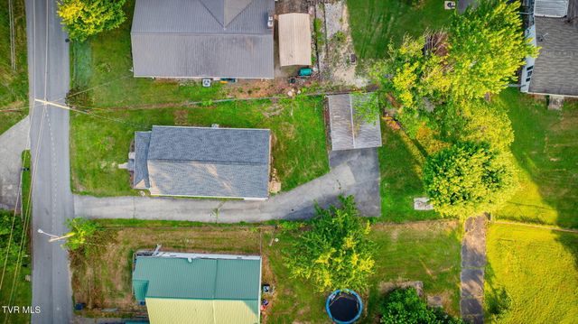 1075 Oak Drive Circle, Kingsport, TN 37665