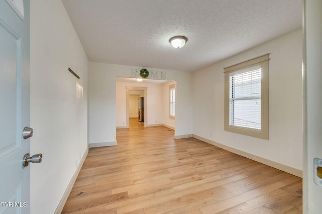 1075 Oak Drive Circle, Kingsport, TN 37665