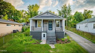1075 Oak Drive Circle, Kingsport, TN 37665