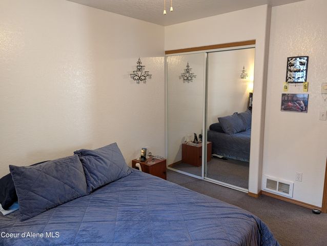 901-903 Hickory Glen Ave, Sandpoint, ID 83864