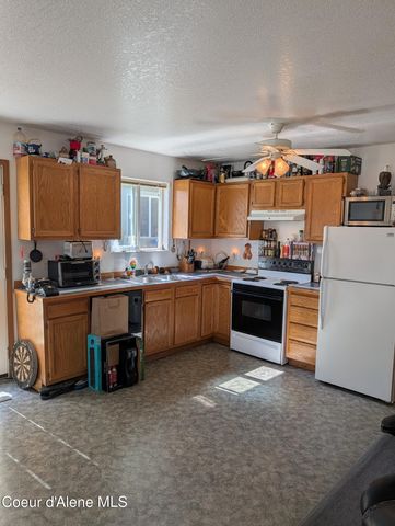 901-903 Hickory Glen Ave, Sandpoint, ID 83864