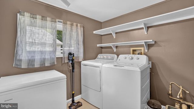 7741 OUTING AVE, Pasadena, MD 21122