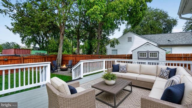7741 OUTING AVE, Pasadena, MD 21122