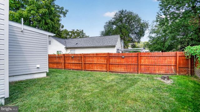 7741 OUTING AVE, Pasadena, MD 21122