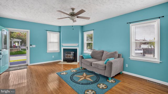 7741 OUTING AVE, Pasadena, MD 21122