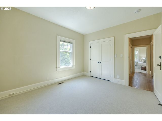 1545 VILLARD St, Eugene, OR 97403