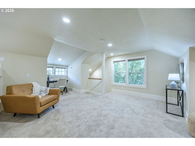 1545 VILLARD St, Eugene, OR 97403