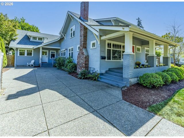 1545 VILLARD St, Eugene, OR 97403
