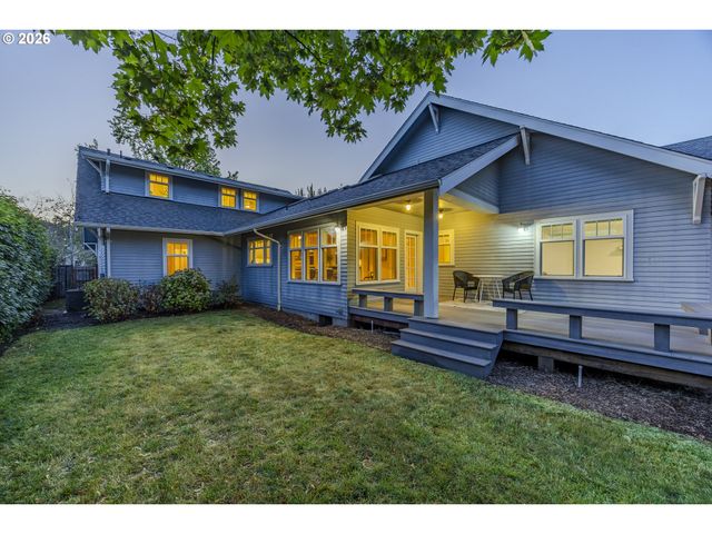 1545 VILLARD St, Eugene, OR 97403