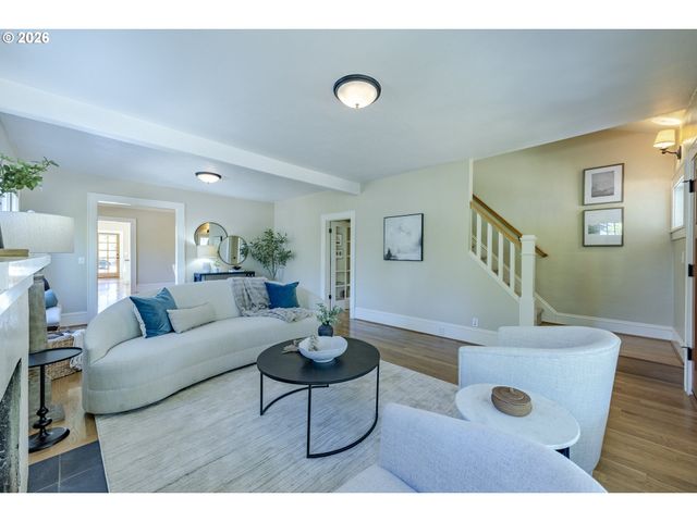 1545 VILLARD St, Eugene, OR 97403