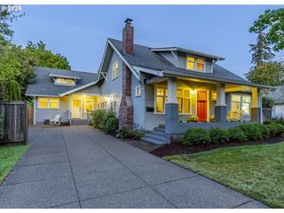 1545 VILLARD St, Eugene, OR 97403
