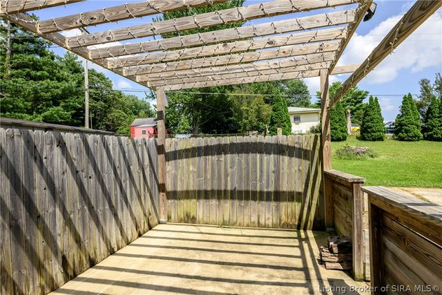 2300 Henriott Road, Georgetown, IN 47122