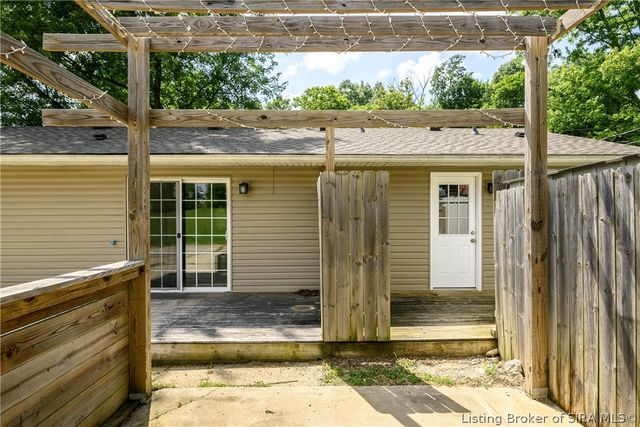 2300 Henriott Road, Georgetown, IN 47122