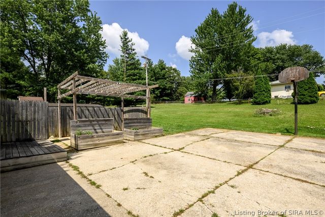 2300 Henriott Road, Georgetown, IN 47122