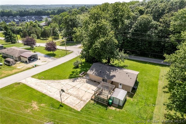 2300 Henriott Road, Georgetown, IN 47122