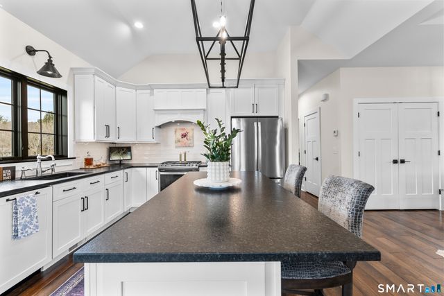 33 Wiegert Way, Bristol, CT 06010