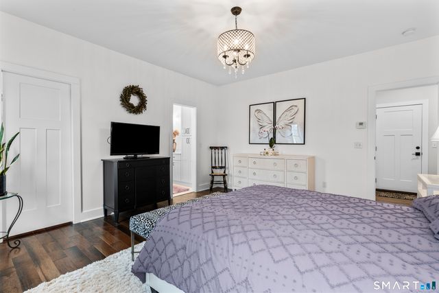 33 Wiegert Way, Bristol, CT 06010