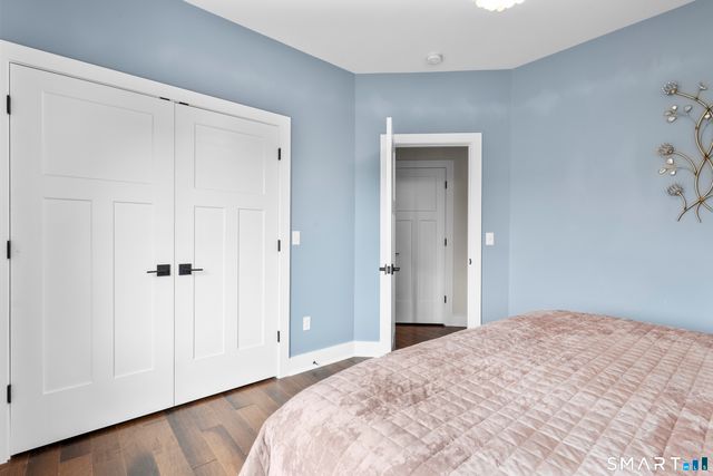 33 Wiegert Way, Bristol, CT 06010