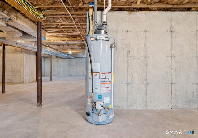 33 Wiegert Way, Bristol, CT 06010