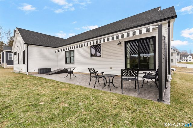 33 Wiegert Way, Bristol, CT 06010