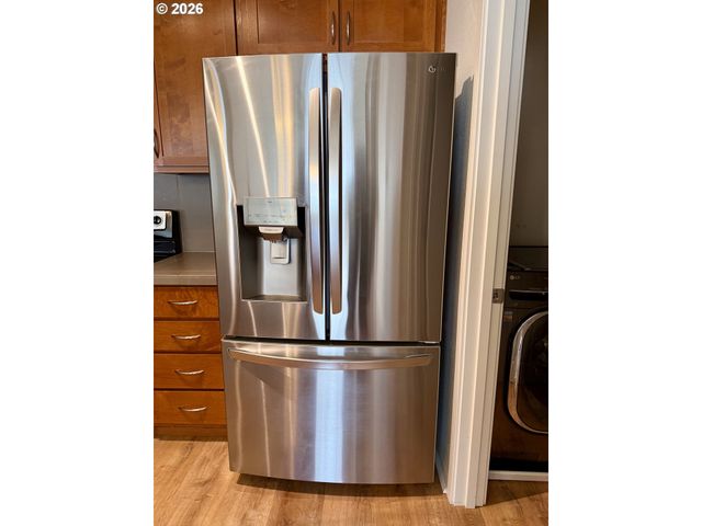595 Nw LOST SPRINGS Ter 402, Portland, OR 97229