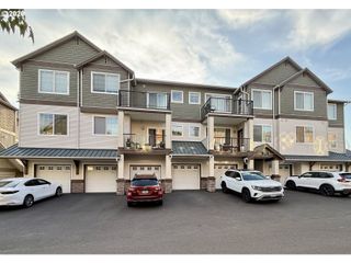 595 Nw LOST SPRINGS Ter 402, Portland, OR 97229