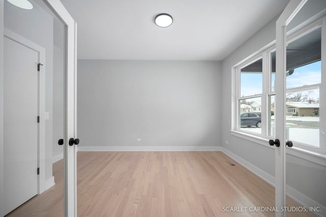 100 E Adams Avenue, Villa Park, IL 60181