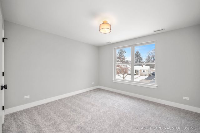 100 E Adams Avenue, Villa Park, IL 60181