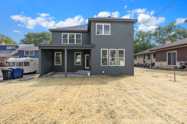 100 E Adams Avenue, Villa Park, IL 60181