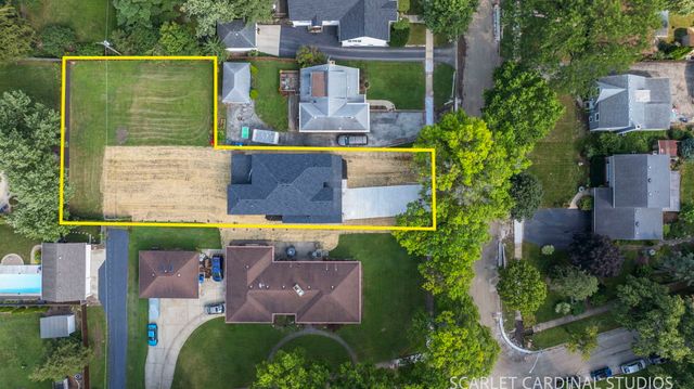 100 E Adams Avenue, Villa Park, IL 60181