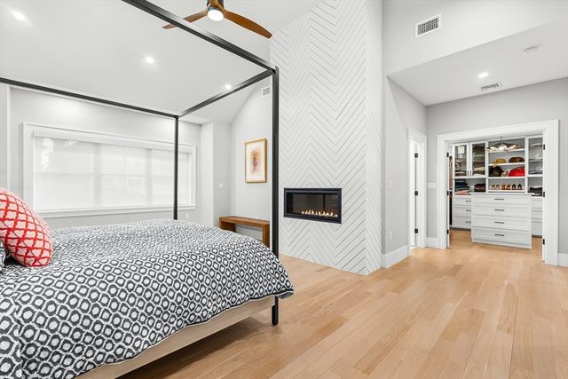 5 Skyview Rd, Lexington, MA 02420