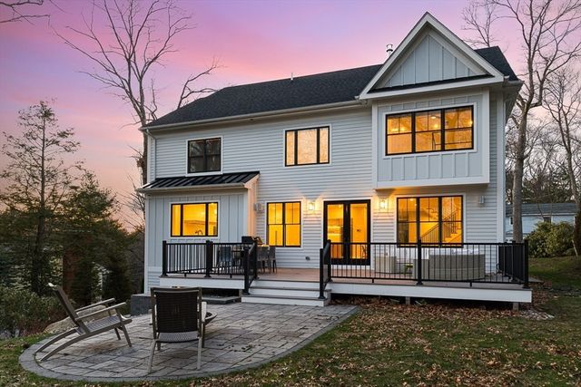 5 Skyview Rd, Lexington, MA 02420