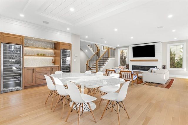 5 Skyview Rd, Lexington, MA 02420