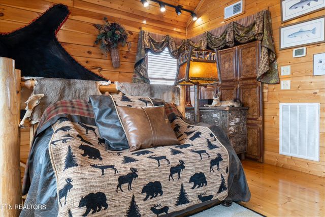 2835 White Oak Ridge Lane, Sevierville, TN 37862