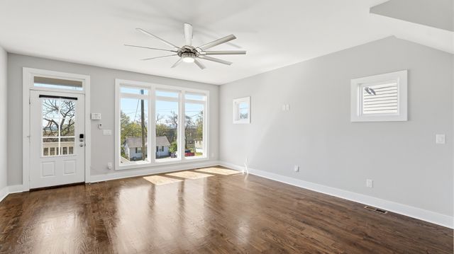 1263 N Avondale Cir, Nashville, TN 37207