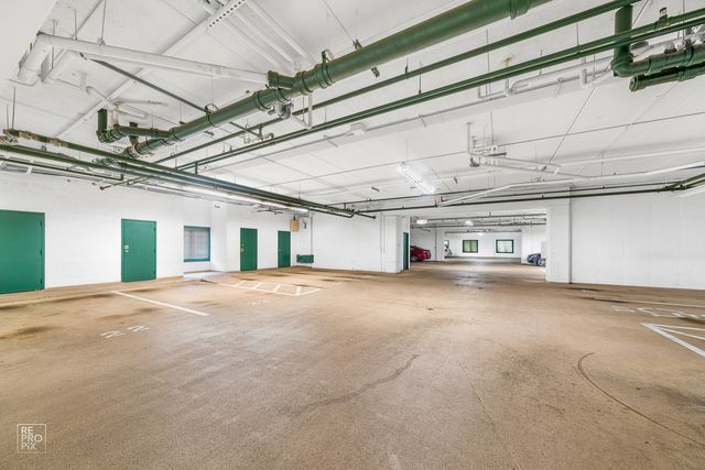 5555 N Cumberland Avenue 711, Chicago, IL 60656