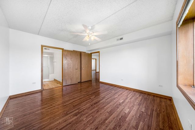 5555 N Cumberland Avenue 711, Chicago, IL 60656