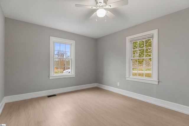 201 E Beattie Street, Liberty, SC 29657