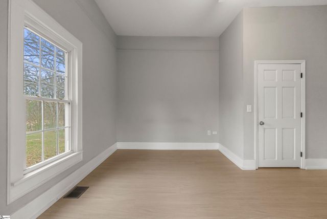 201 E Beattie Street, Liberty, SC 29657