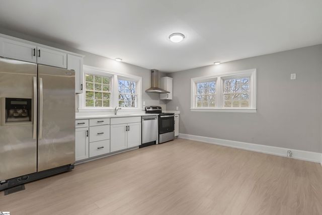 201 E Beattie Street, Liberty, SC 29657