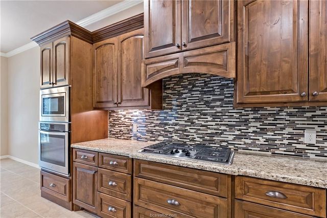 2509 Kimbolton Drive, College Station, TX 77845