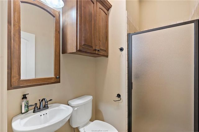 2509 Kimbolton Drive, College Station, TX 77845